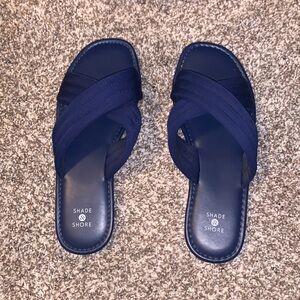 Shade & Shore Flip Flops